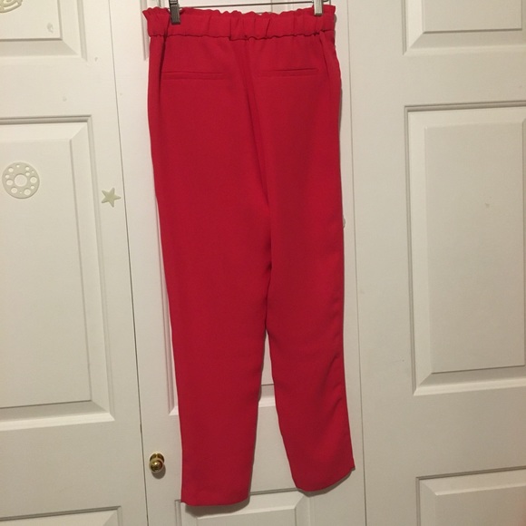 Zara Basic Hot Pink Dress Pants with Ruffles design. - Picture 2 of 8